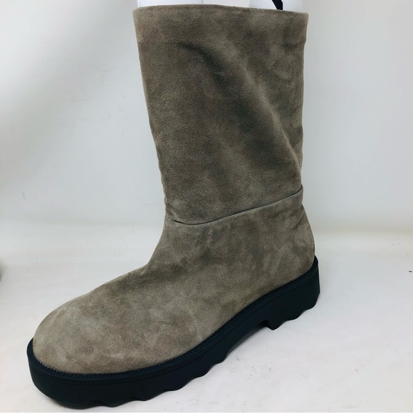 New WO Box, Aerosole Simple Gray Suede Slouch Boot - Picture 3 of 10